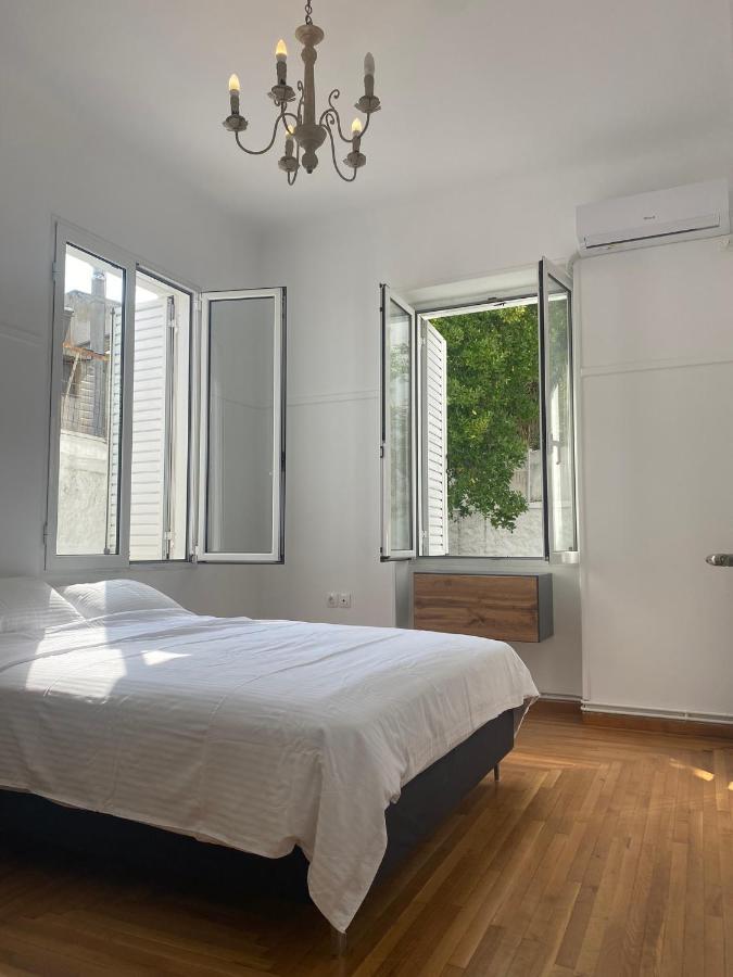 אתונה Modern 3Br Maisonette With Garden 10 Min From Acropolis מראה חיצוני תמונה